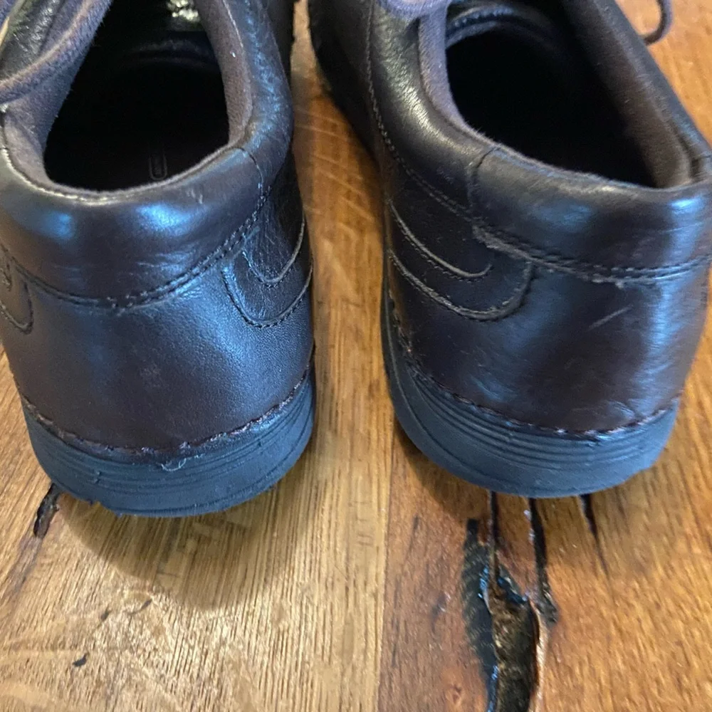 Rockport Brown Tie Flat Comfort Shoe, Excellent Condition, Size 7.5 - Picture 8 of 8